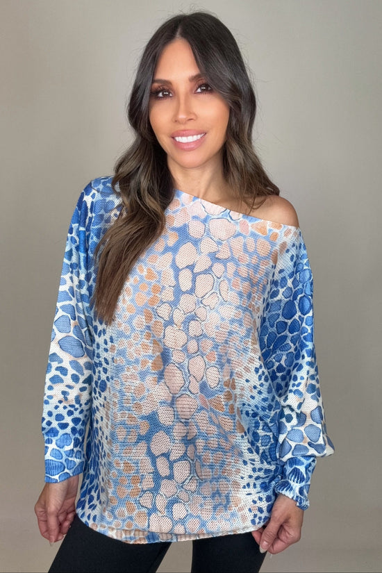 Blue Giraffe Round Neck Knit Printed Sweater - Born To Glam Born To Glam