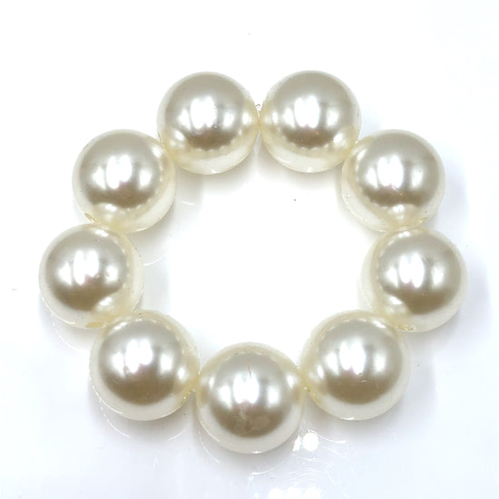 Faux Pearl Stretch Braclet Born To Glam