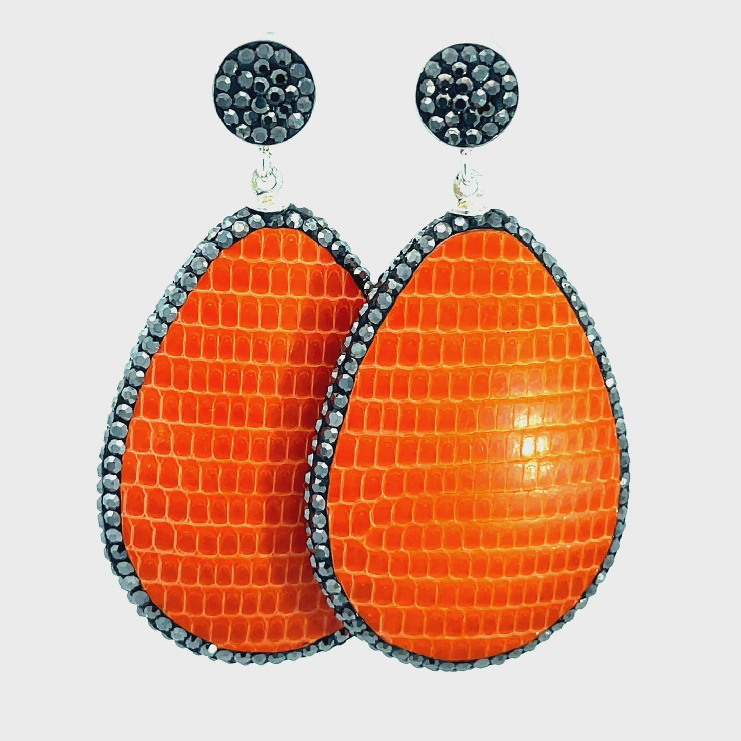Load and play video in Gallery viewer, Leather 925 Sterling Silver Teardrop Earrings
 Born To Glam