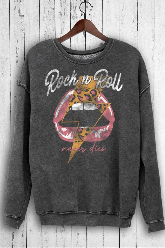 Rock and Roll Never Dies - Born To Glam Born To Glam